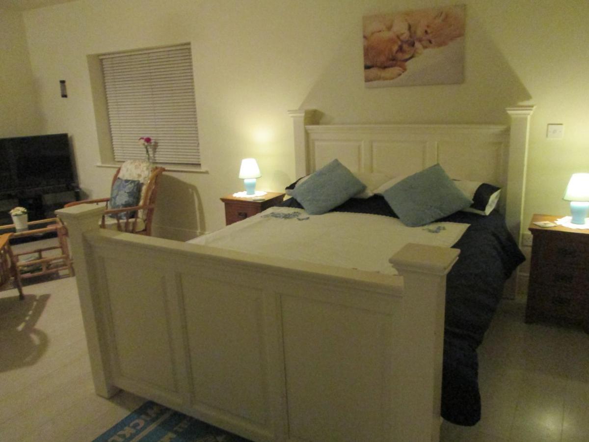 The Willow Room Ashford Bagian luar foto